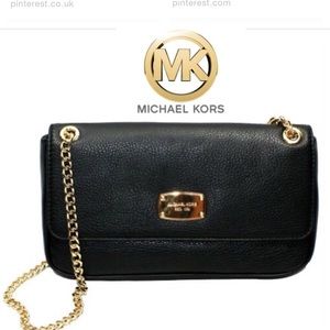 **AUTHENTIC MICHAEL KORS SHOULDER BAG**